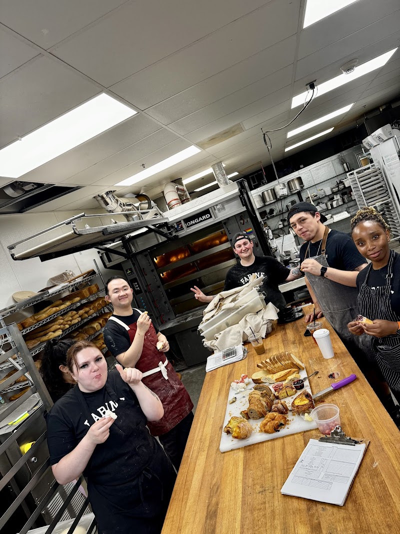 Farine Bakery & Café photo 2