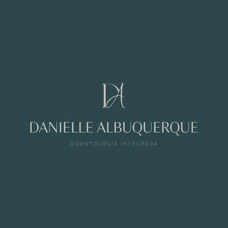 Dra. Danielle Albuquerque | Cirurgiã-Dentista - foto 5
