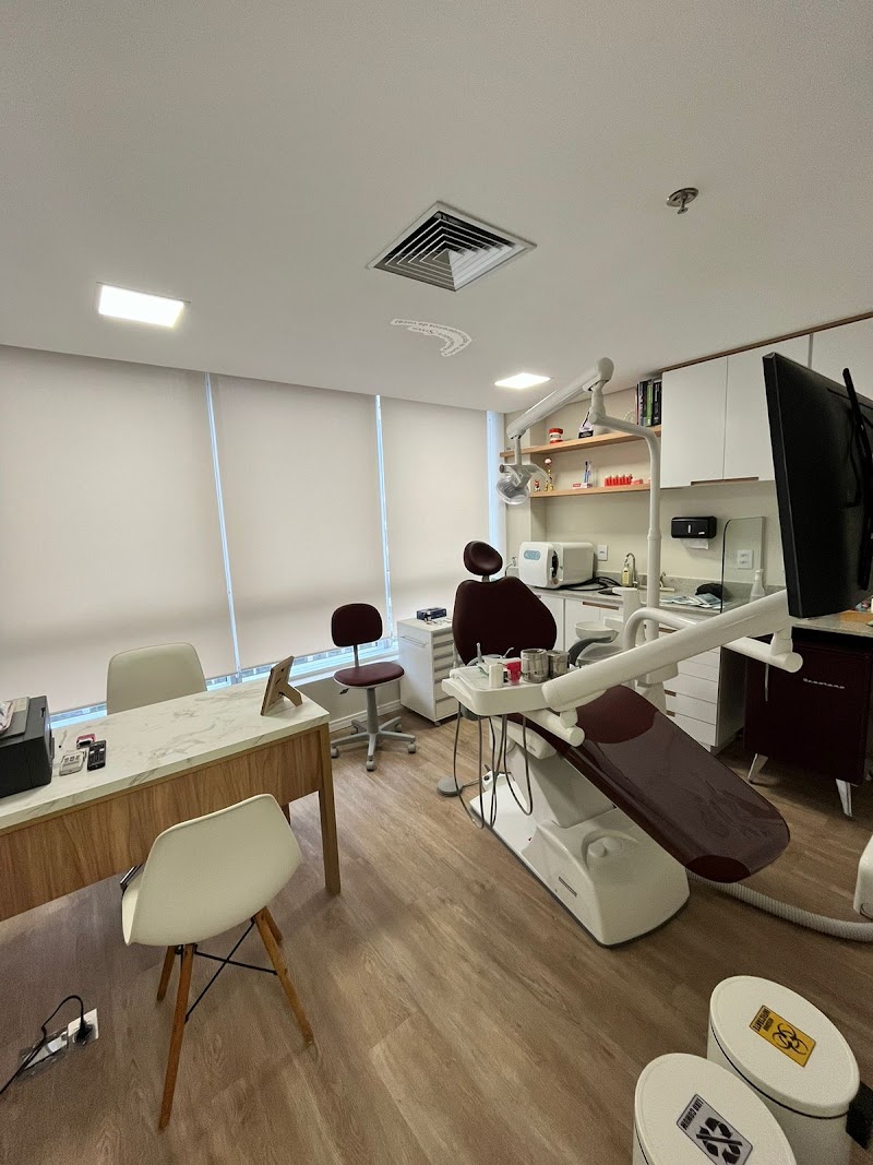 Dra. Danielle Albuquerque | Cirurgiã-Dentista - foto 3