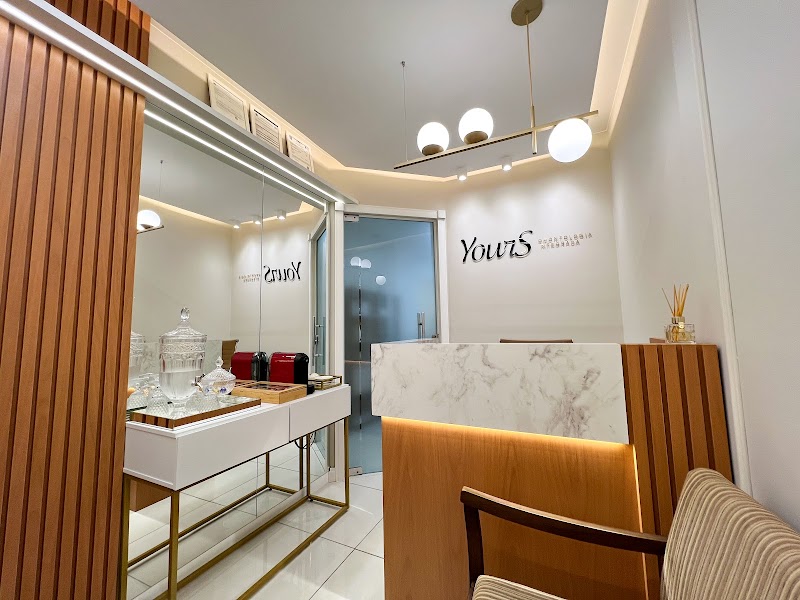 Yours Odontologia | Implante Dentário | Invisalign | Florianópolis