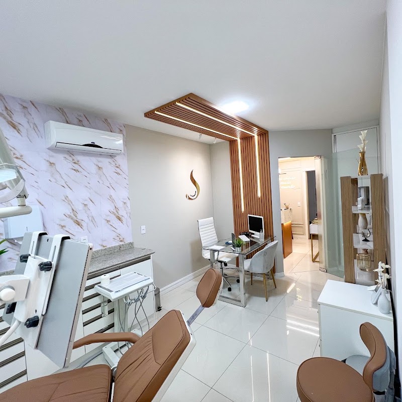 Yours Odontologia | Implante Dentário | Invisalign | Florianópolis - foto 4