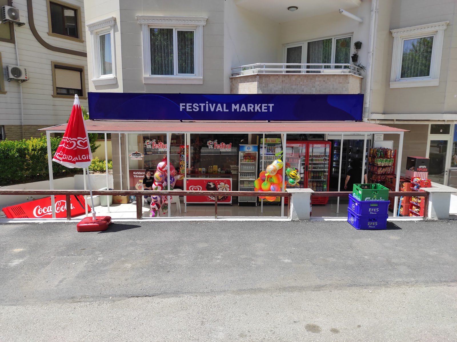 Festival Market mekanı