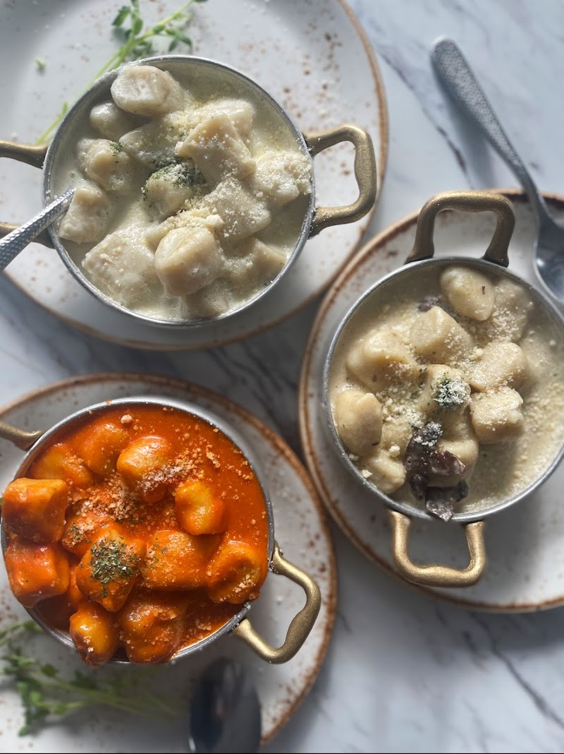 Primavera Cafe & Restaurant photo 2