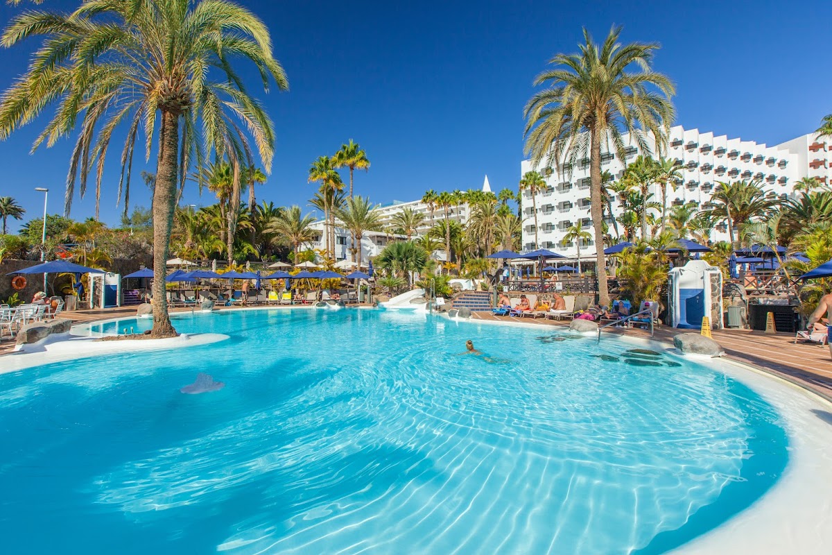 Corallium Beach by Lopesan Hotels — 4