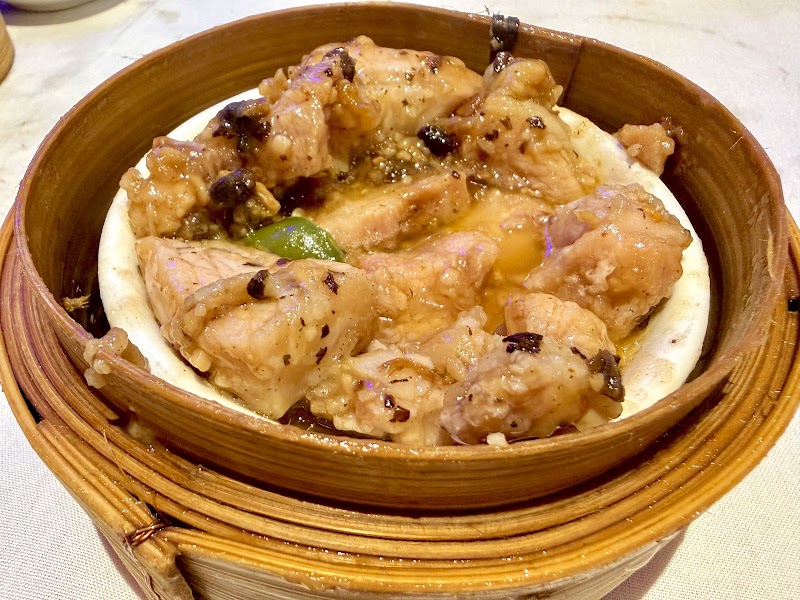 Shark Fin Inn photo 9