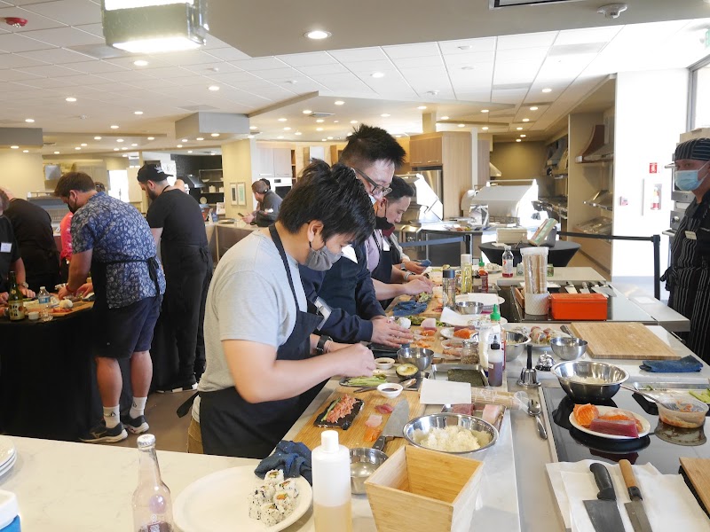 Hands-on sushi-making classes led by a master chef