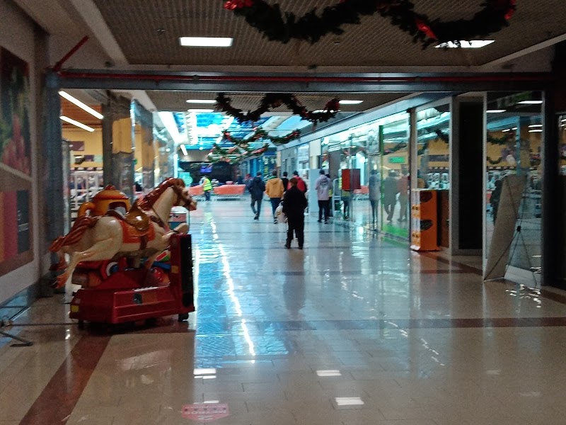 Centro Comercial Bergantiños photo 3
