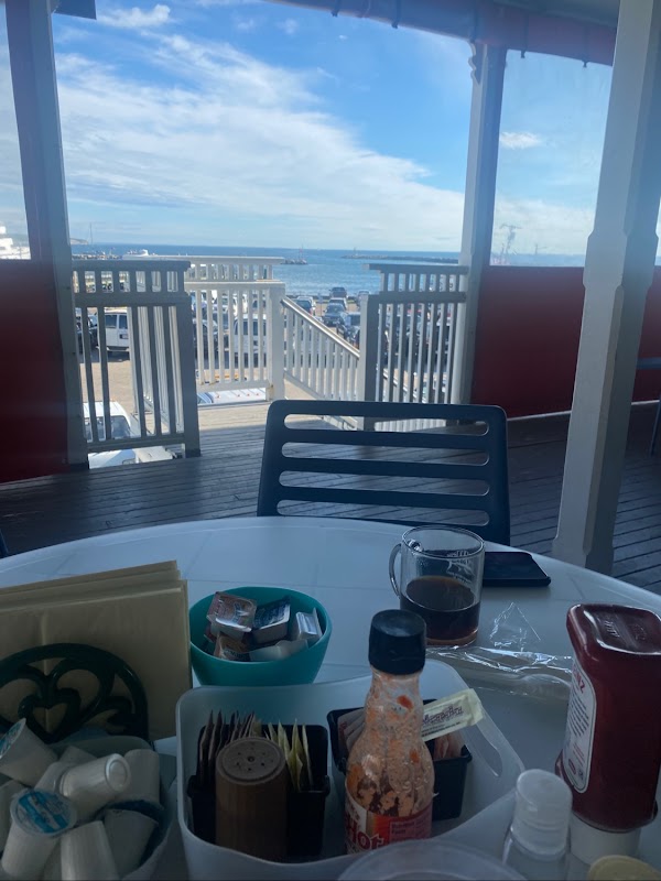 Ernies Restaurant