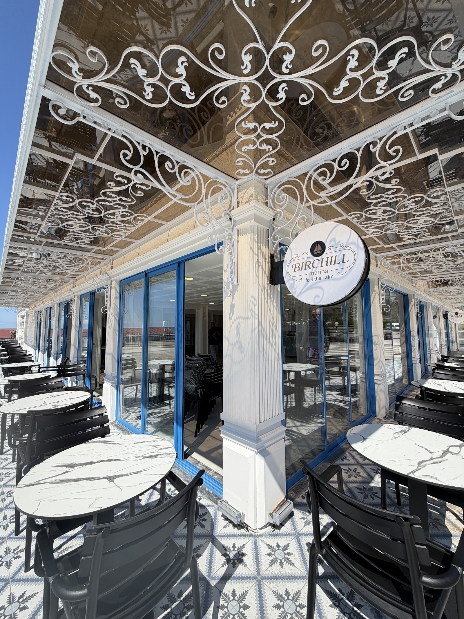 Birchill Marina Cafe & Restaurant mekanı