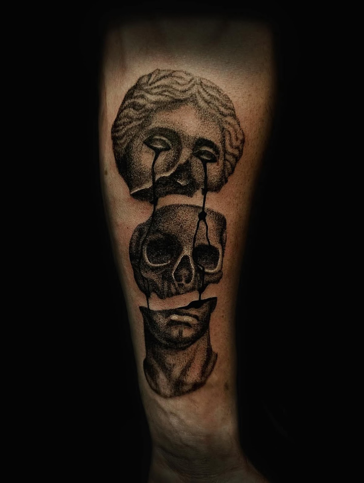 Lux Noir Tattoo tattoo parlor in Cheektowaga, NY
