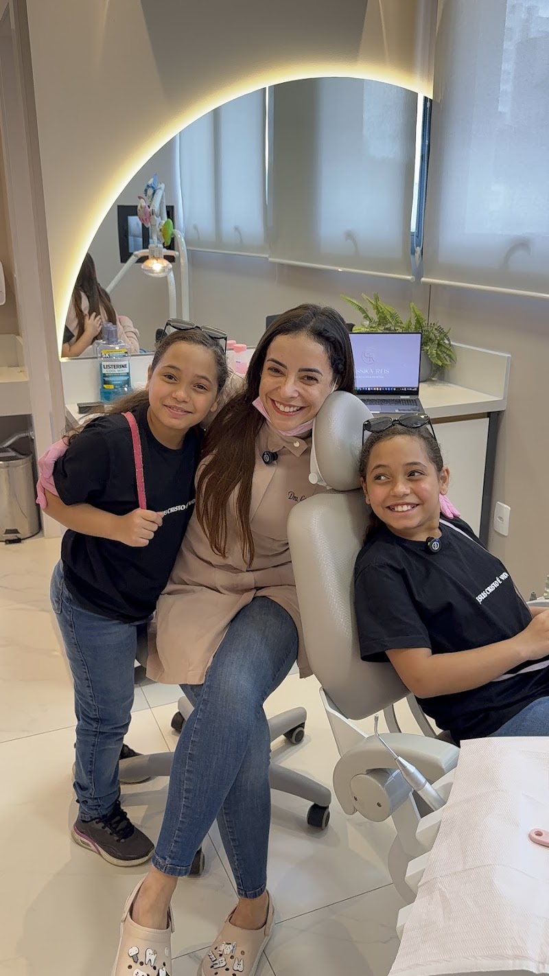 Dra. Géssika Reis | Dentista em Florianópolis