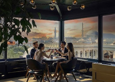 Loti Roof Lounge - Restoran