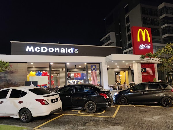 McDonald's Setia Tropika DT - Photo 1