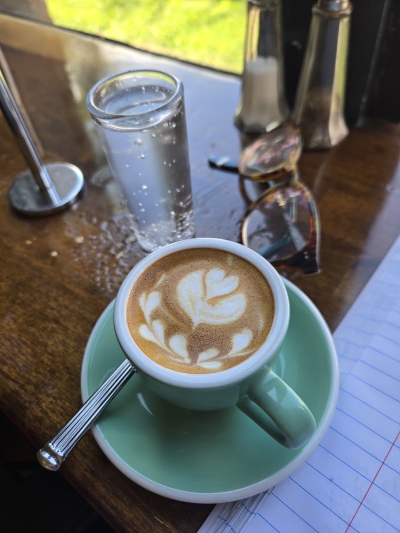 Café Saint Pio photo 3