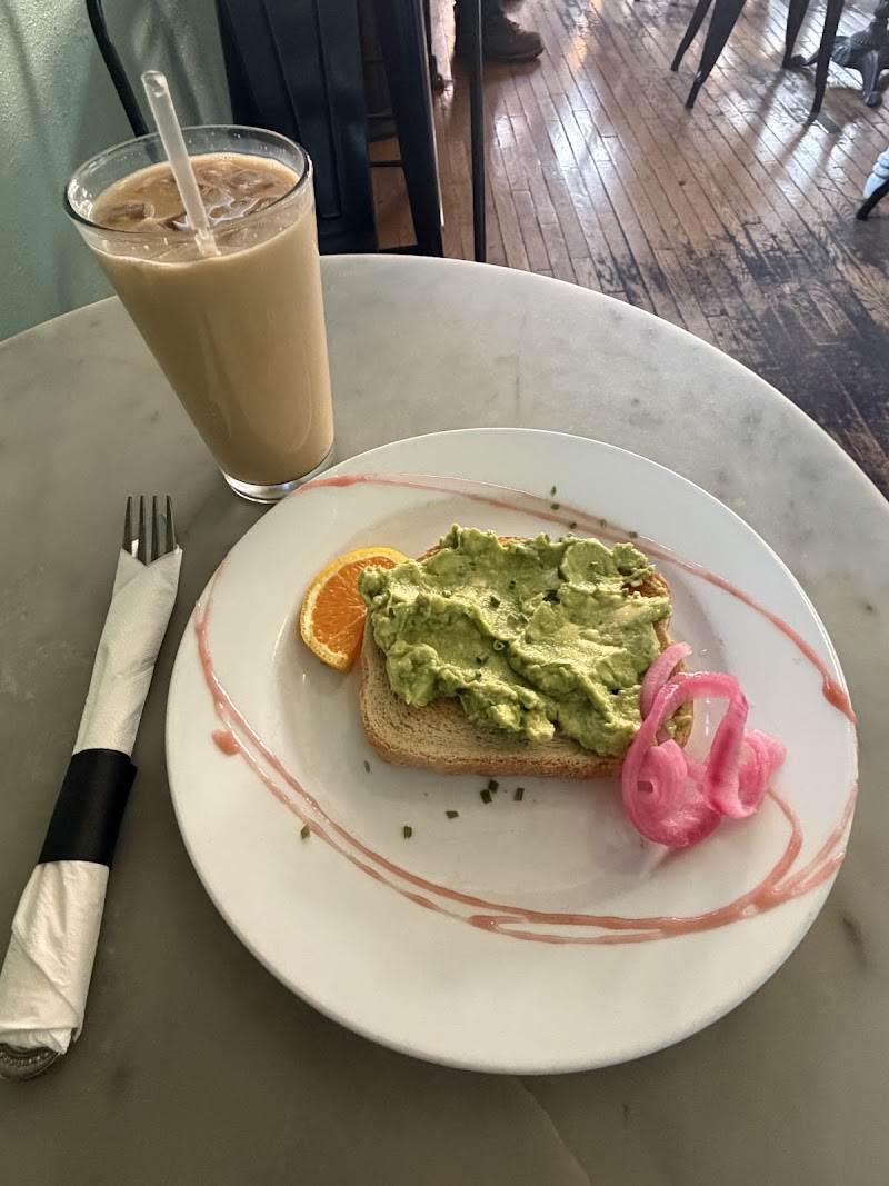 Café Saint Pio photo 2