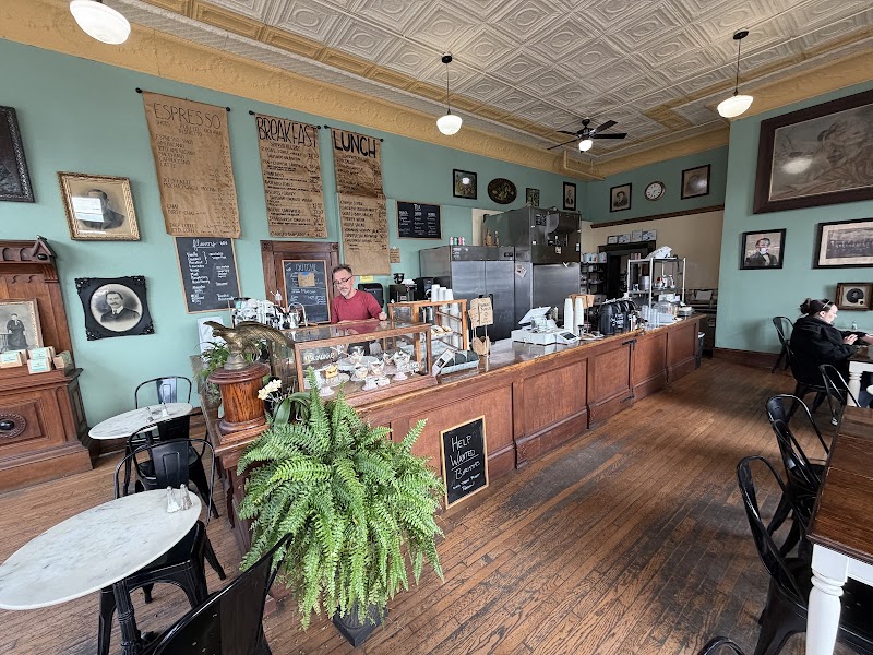 Café Saint Pio photo 4