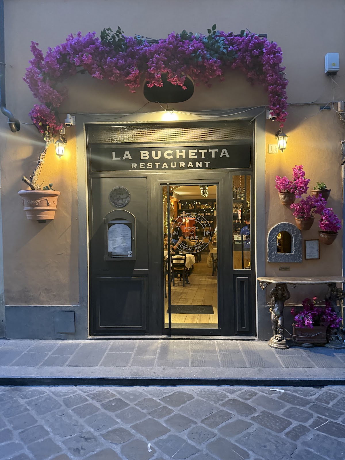 La Buchetta Food & Wine Restaurant in florence