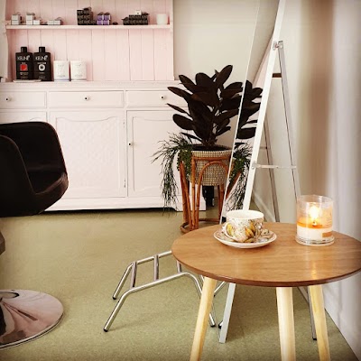 The Bobby Pin Hair Salon