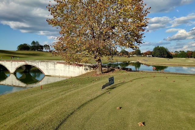 Country Club The Lakes - Photo 2