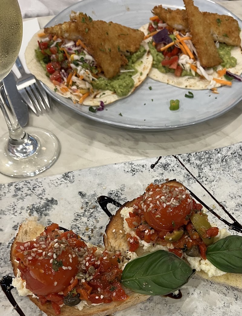 La Casa Beach Bar | Bistro • Cafe photo 4