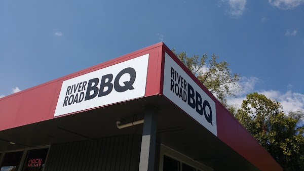 WHOLE HOG BARBEQUE exterior