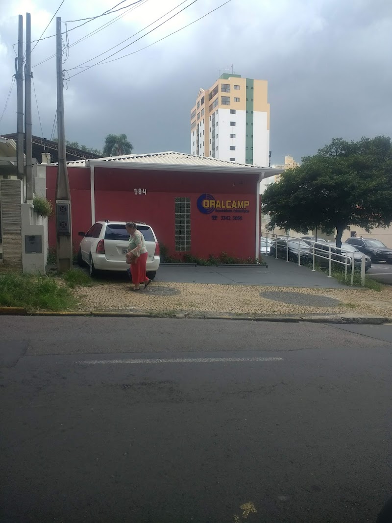 Oralcamp - Especialidades Odontológicas