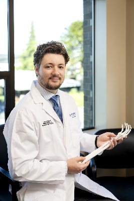 Dr. Thomas Mitchell