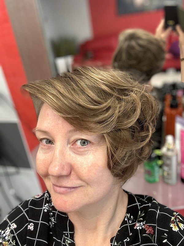 Salon Fryzjerski Monika