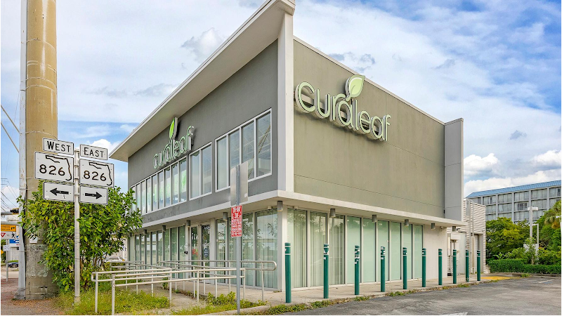 Video tour of Curaleaf Dispensary North Miami retail environment