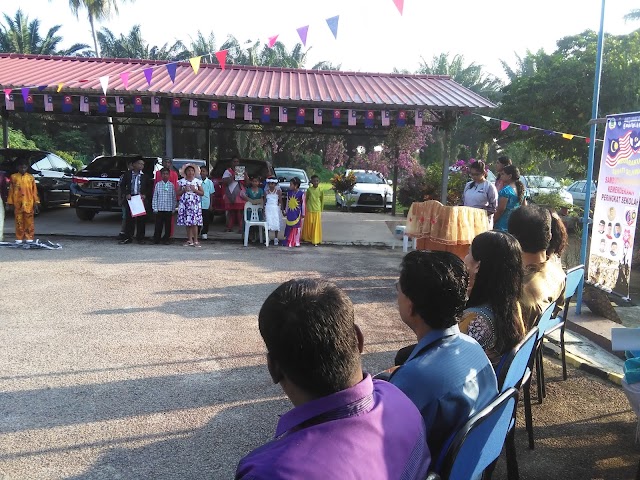 SJK(T) SRI GADING photo 3