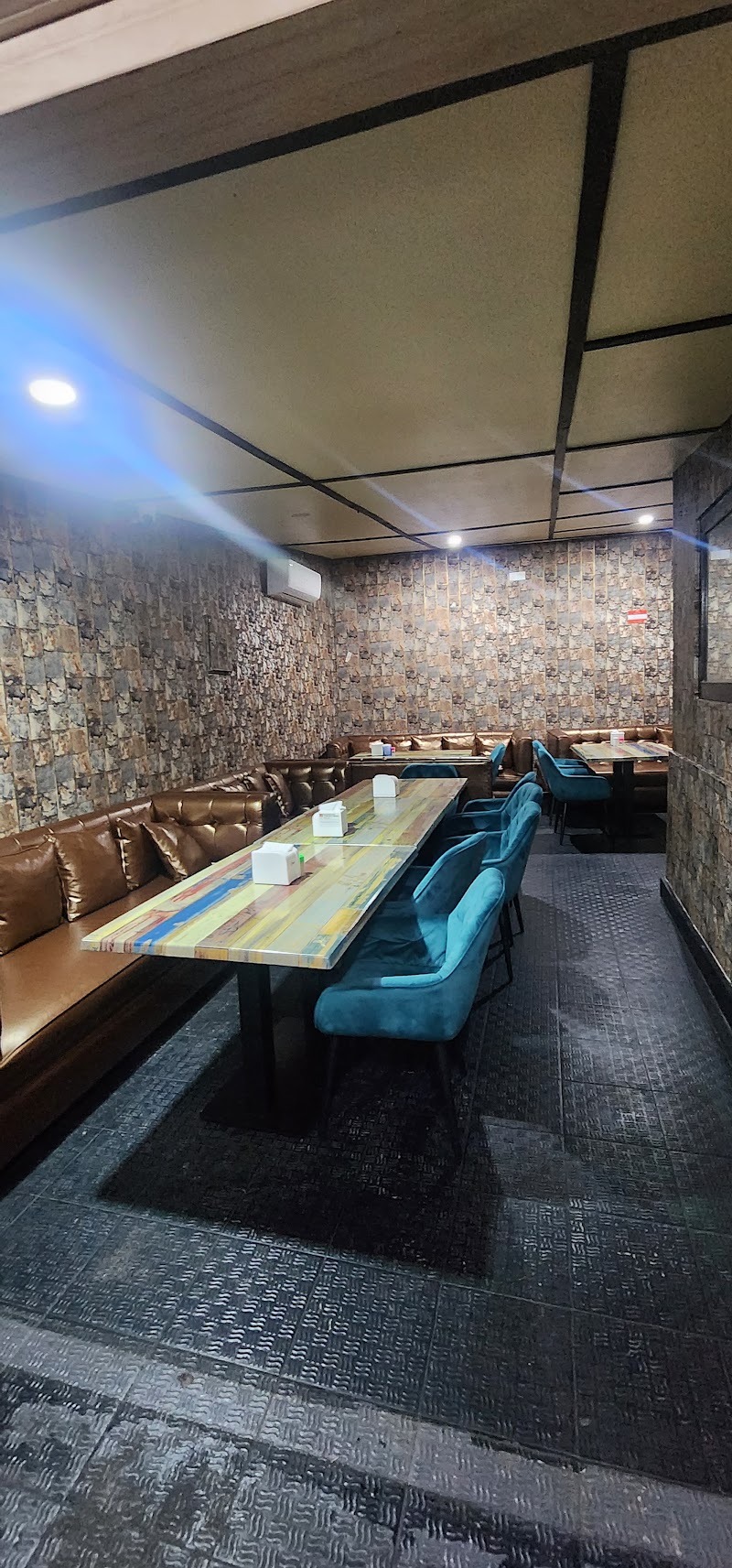 One & all restaurant photo 5