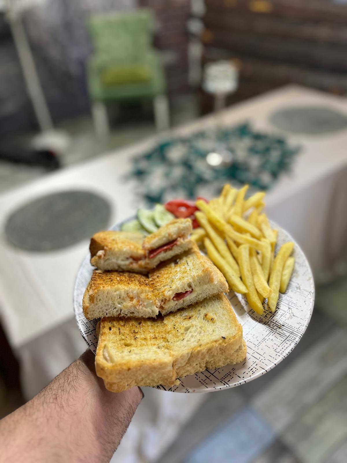 Zeyno Cafe mekanı