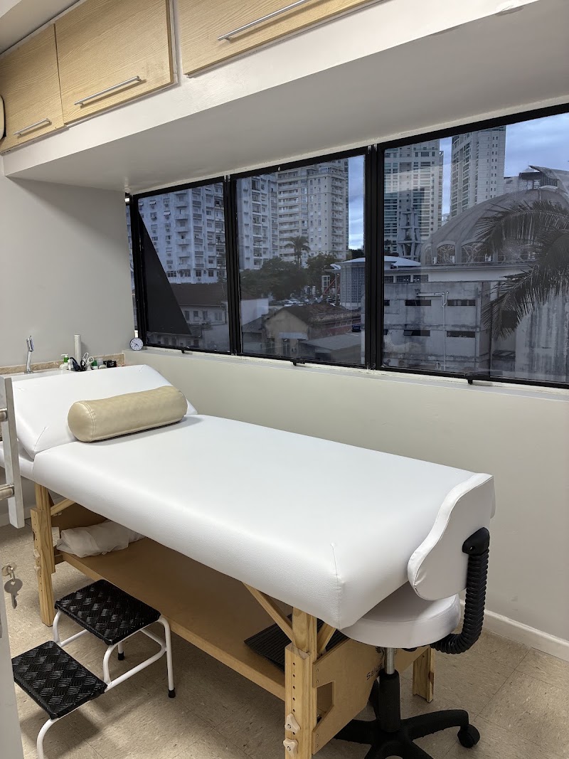 Foto de Dra. Caroline Aparecida Moreira - Fisioterapeuta Vascular e Oncologia