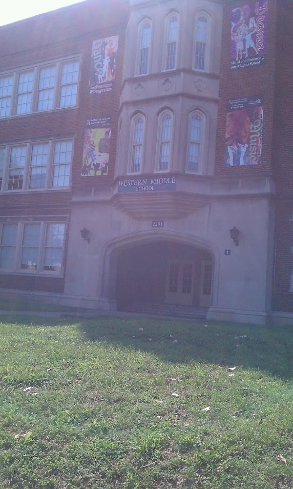 Photo by Silas Elmore