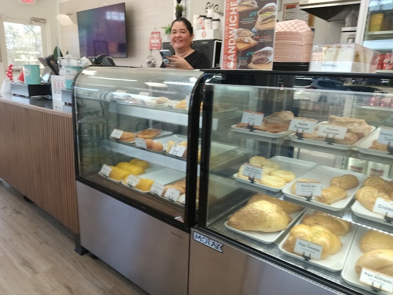 Fortuna Bakery & Coffee - St Cloud photo 4