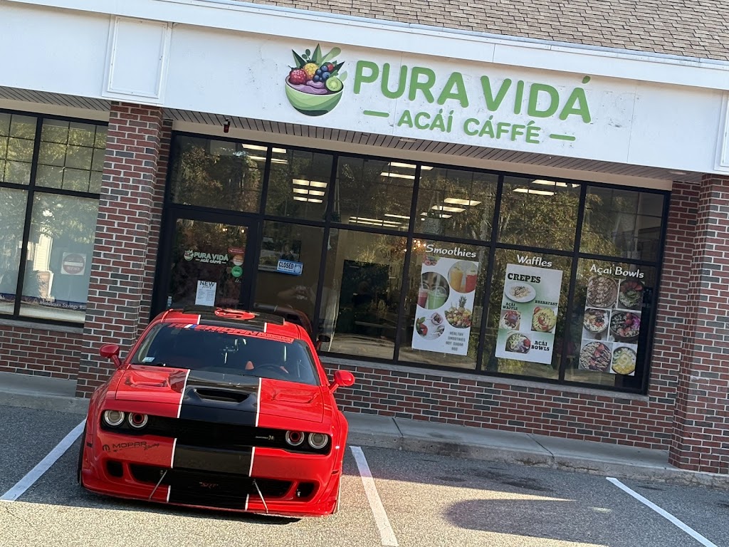 Pura Vida Acai Caffe
