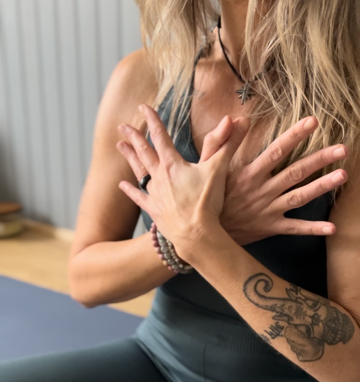 Hen Hao Studio - Anne Lahaye Yoga