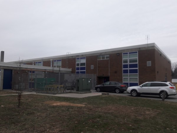 BLUE LICK ELEMENTARY SCHOOL exterior