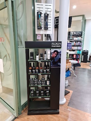 Crusso's Hair Design photo 2