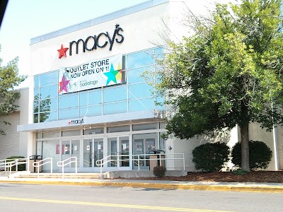 The Shoppes at Buckland Hills