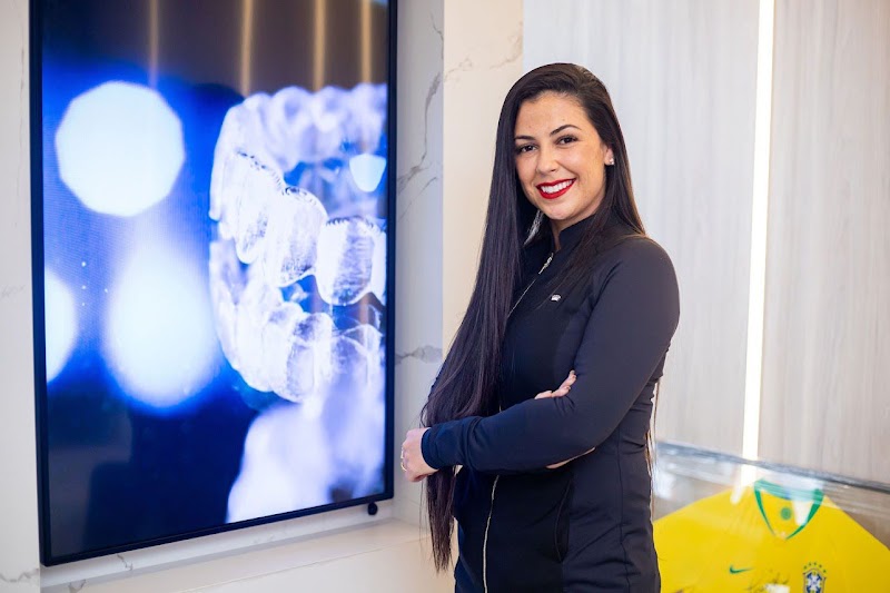 Consultório Odontológico - Dra. Francielly Moura & Dra. Madiane Igarçaba - foto 4