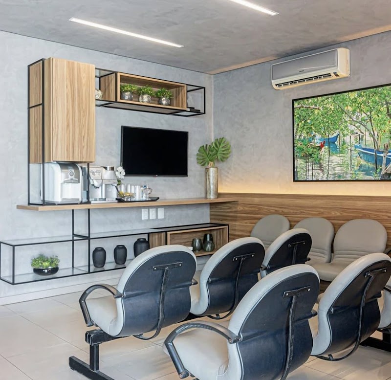 Dr Arthur Alves - Implante Dentário - Lentes de Contato Dental - Facetas em Cerâmica e em Resina - foto 1