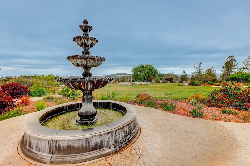 Castello Vista Estate