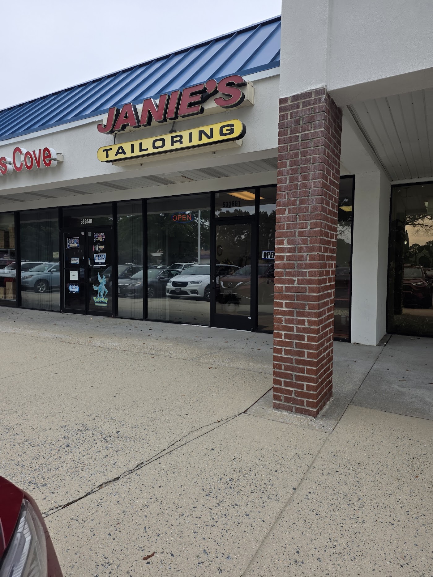 Janie's Tailoring office