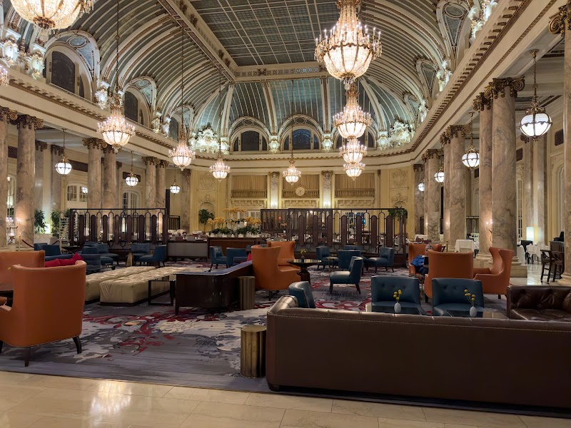 Warm, personalized hospitality in a luxury setting