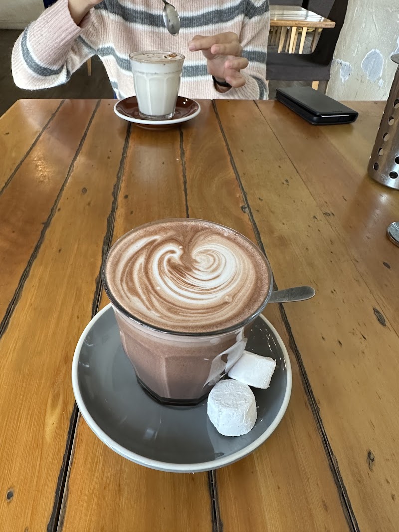 Little Bird Cafe and restaurant photo 4