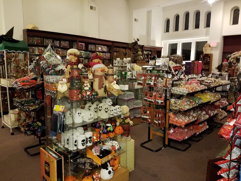 Wavie & Janes Emporium photo 3