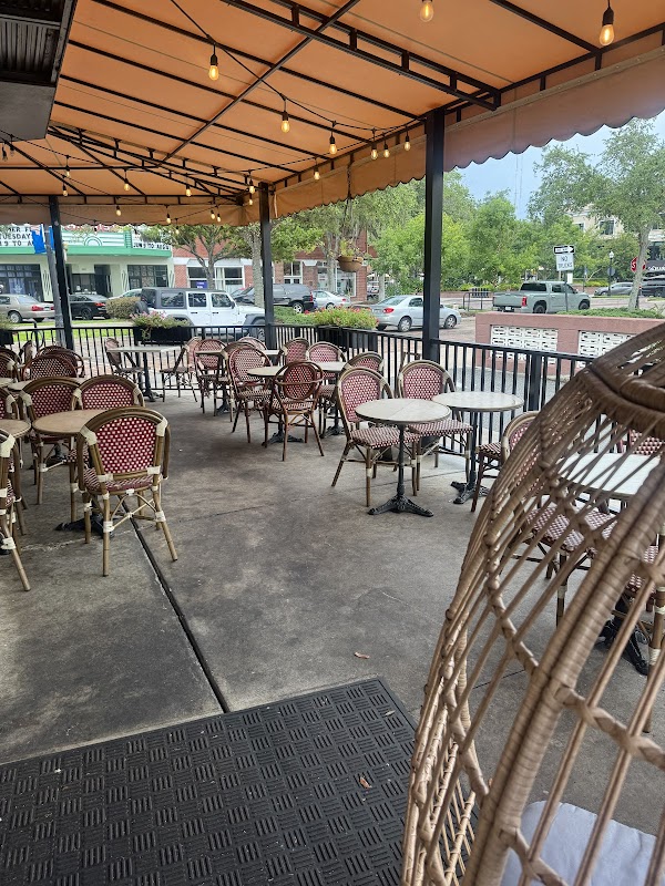 Rosallie Le French Cafe