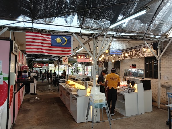 Opah Strawberries & Jams (Cameron Highlands)