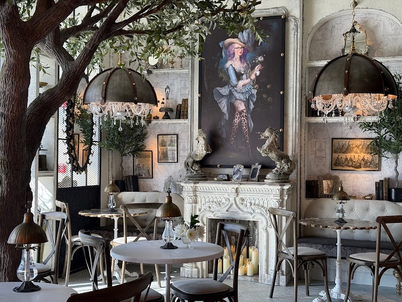 Glimmer Cafe photo 1